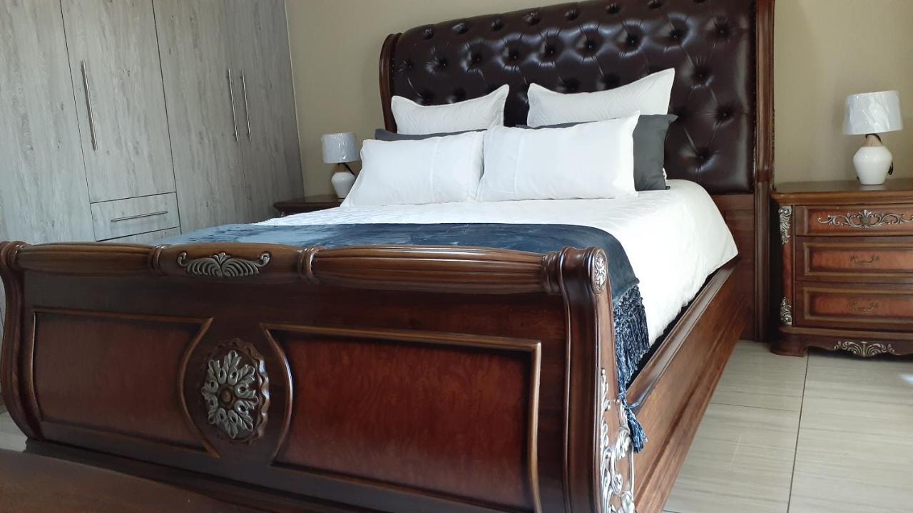 Angelocean Guest House Witbank Exteriör bild
