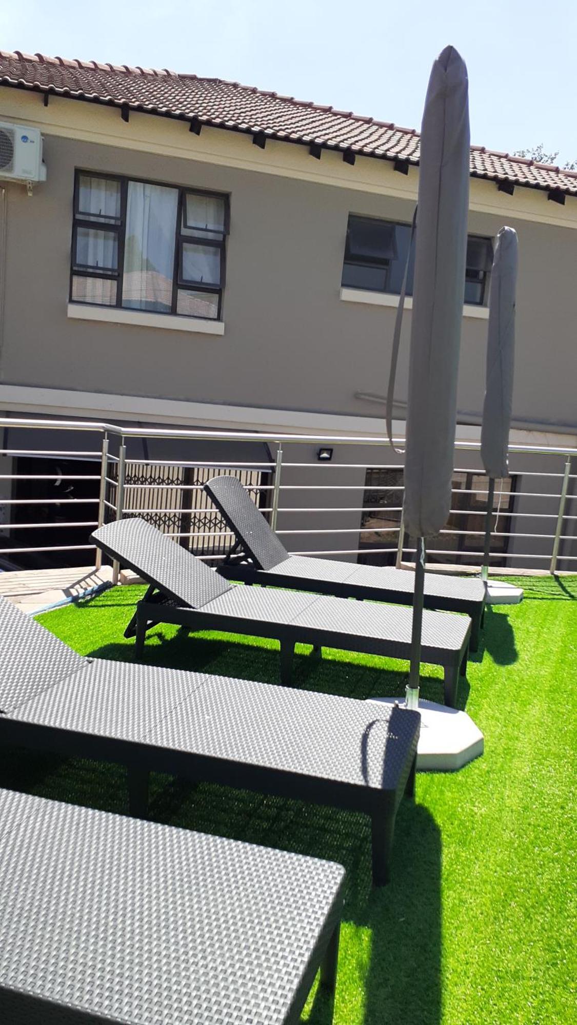 Angelocean Guest House Witbank Exteriör bild